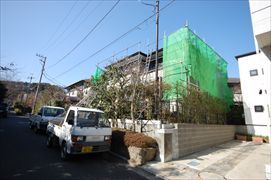 クラック（ひび）が入っています 神奈川県鎌倉市Ｋ様邸 屋根外壁修理･外壁塗装 施工前