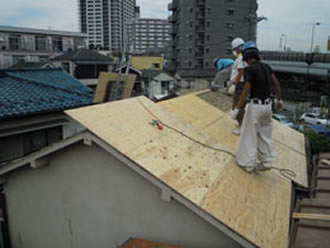 屋根修理の写真　茅ヶ崎、鎌倉、藤沢の雨漏り・屋根・瓦・棟・修理・葺き替え 工事はグリーンパトロール～保険 屋根修理 無料,保険 無料修理,雨漏り 修理 保険