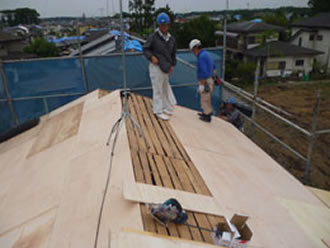 屋根修理の写真　茅ヶ崎、鎌倉、藤沢の雨漏り・屋根・瓦・棟・修理・葺き替え 工事はグリーンパトロール～保険 屋根修理 無料,保険 無料修理,雨漏り 修理 保険