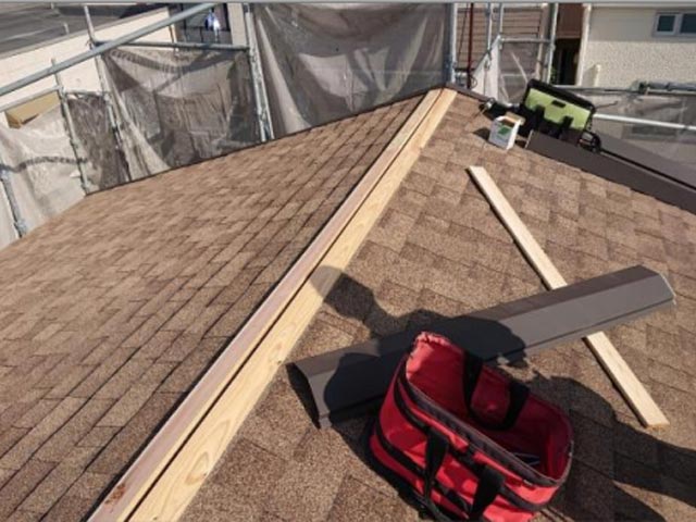 茅ヶ崎市 K様邸 屋根カバー工法・外壁塗装工事 施工中