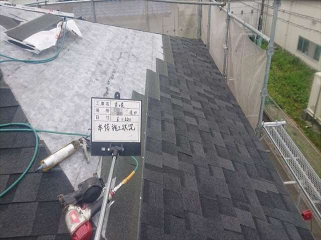 屋根カバー工法・外壁塗装工事 神奈川県茅ヶ崎市 I様 施工中