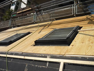 雨漏り修理、屋根修理工事 修理 保険