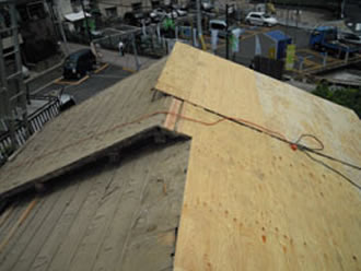 雨漏り修理、屋根修理工事 修理 保険