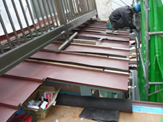 雨漏り修理、屋根修理工事 修理 保険