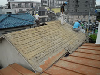 雨漏り修理、屋根修理工事 修理 保険