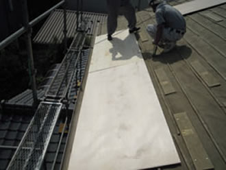 雨漏り修理、屋根修理工事 修理 保険