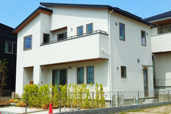 外壁塗装おすすめプラン-ガイナ塗装仕上げ～雨漏り修理･屋根修理・屋根工事・屋根塗装･外壁塗装･防水工事なら屋根パトロール