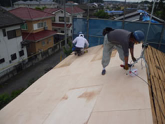 雨漏り修理、屋根修理工事 修理 保険