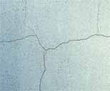 リシン塗装面にヒビ(亀裂)が入っています～このような症状が出ていたら、外壁工事・外壁塗装のタイミング