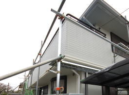 施工事例　H様邸　外壁塗装工事　施工中～外壁修理工事、外壁塗装工事、雨漏り修理、保険