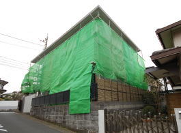 施工事例　H様邸　外壁塗装工事　施工中