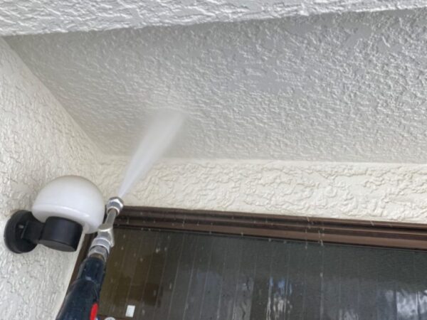 施工中写真 I様邸 外壁塗装・屋根カバー工法-施工事例・神戸の方にもおすすめ