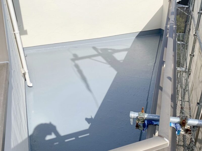 屋根・壁リフォーム 低汚染遮熱塗料で長期間美観を維持します!神戸の方におすすめです!