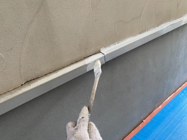 施工中写真 低汚染遮熱塗料で長期間美観を維持します!神戸の方におすすめです!