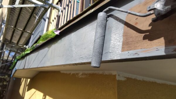 T様邸 外壁・付帯部塗装・屋根カバー工法-施工事例・施工中写真