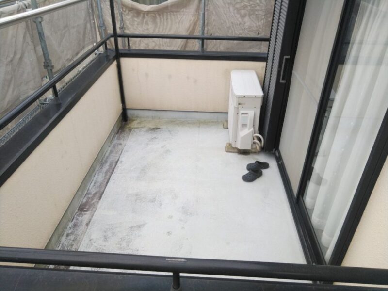 O様邸 外壁・屋根・付帯部塗装・バルコニー防水工事-施工前