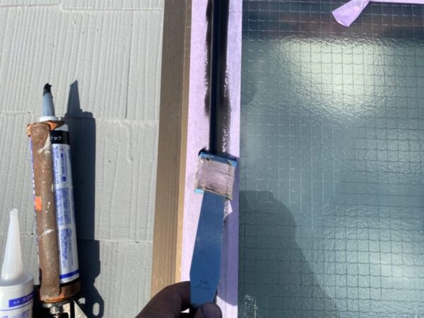 O様邸 外壁・屋根・付帯部塗装・バルコニー防水工事-施工中写真