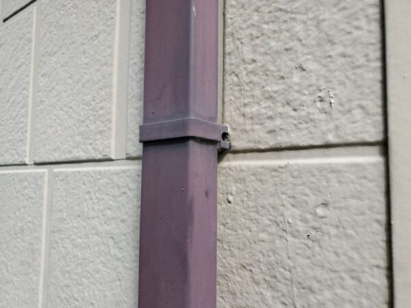 雨樋劣化しています